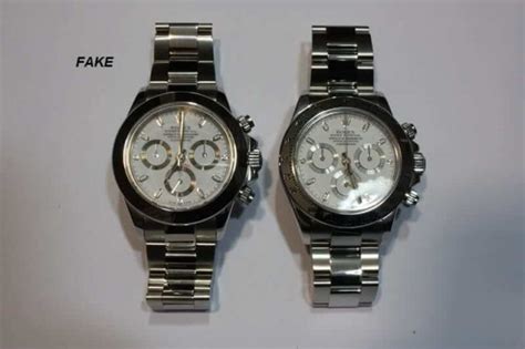 differenza fra rolex daitona originale e un falso|rolex daytona dust identification.